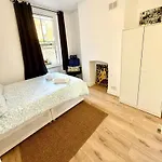 Modern 2Bed Flat In Central London