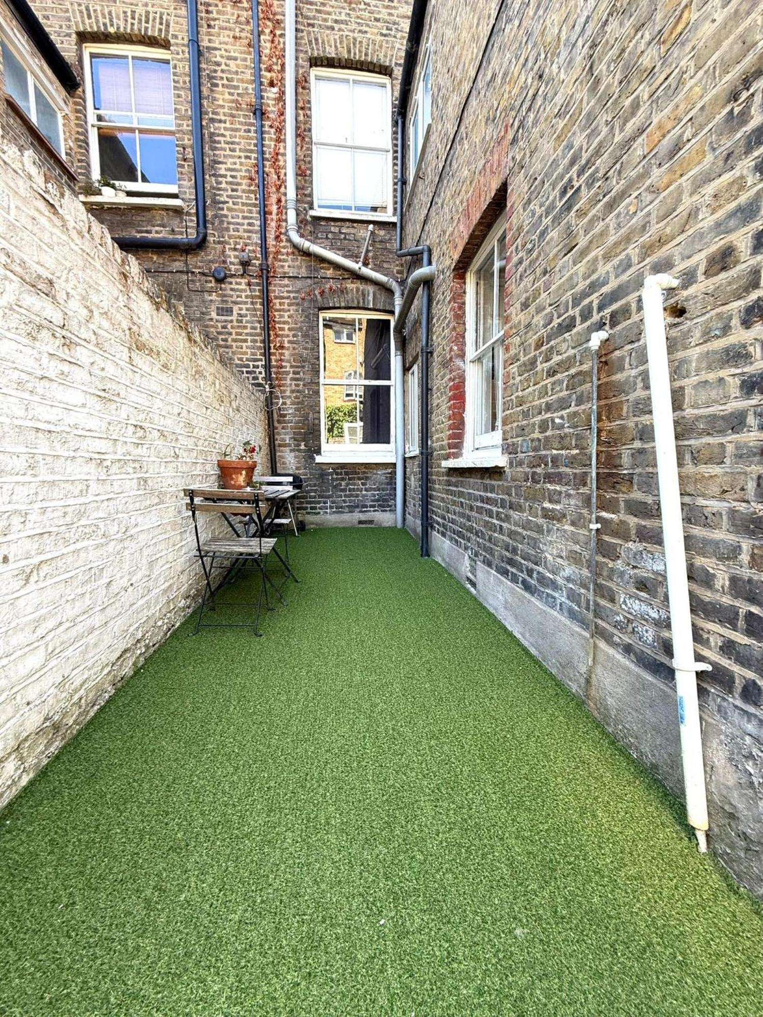 Modern 2bed Flat In